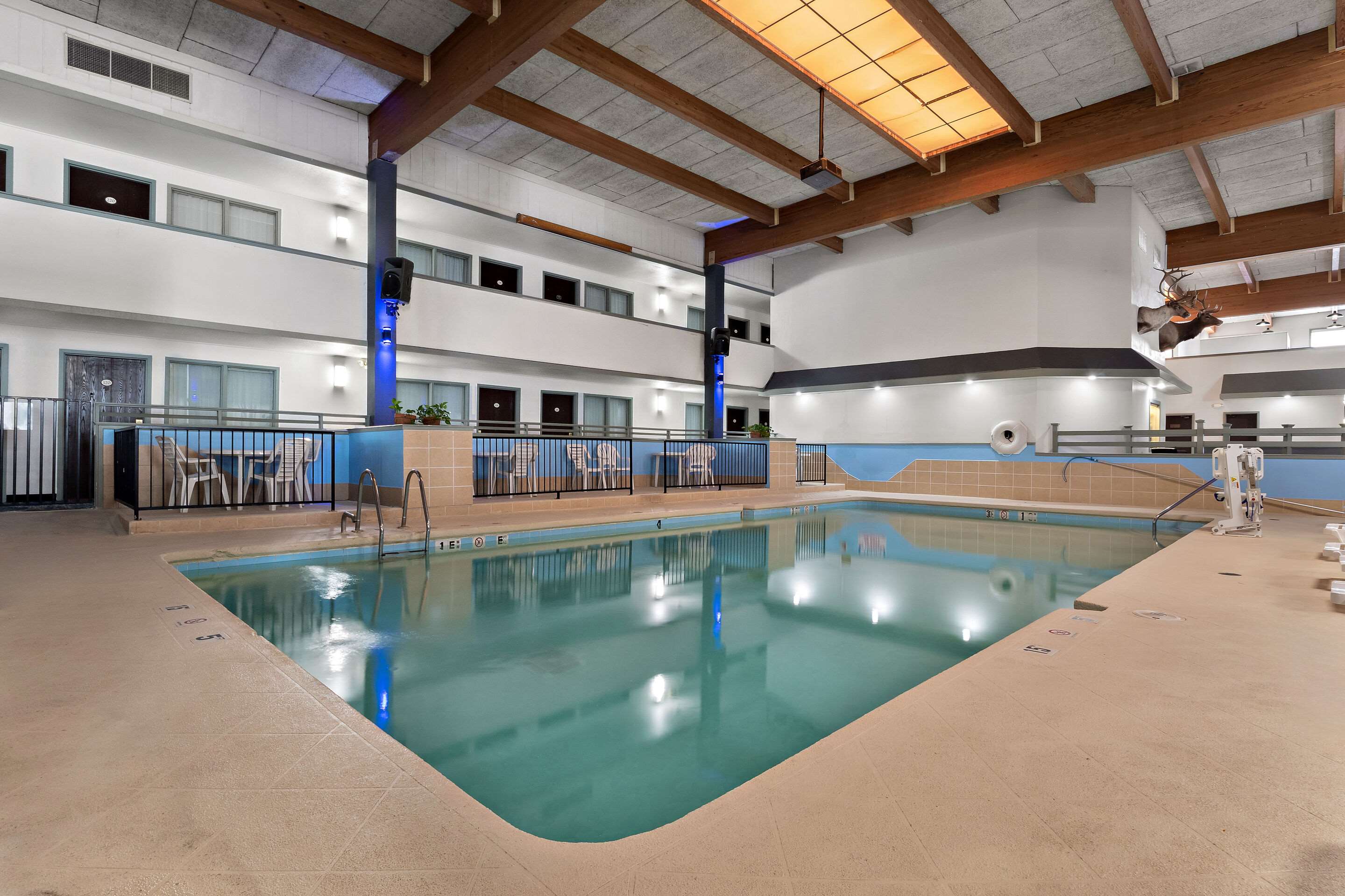 Indoor pool | Quality Inn & Suites