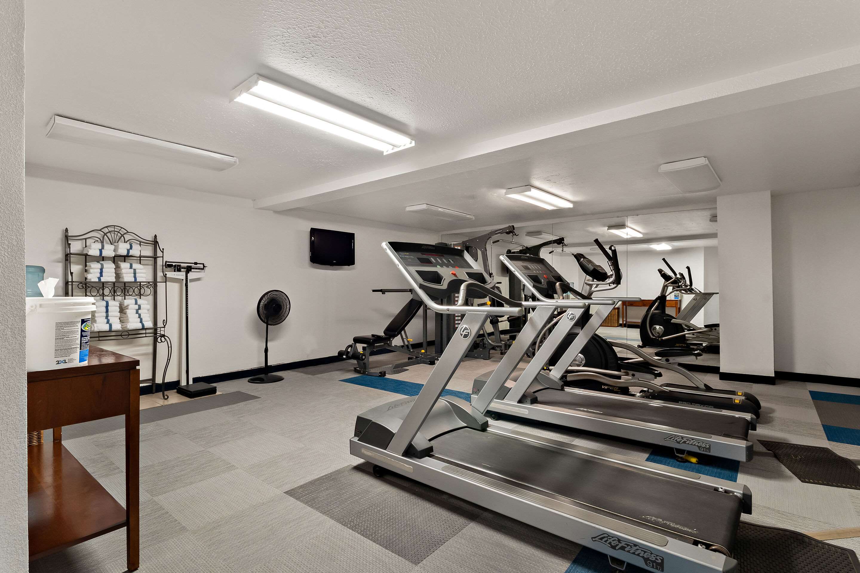 Fitness center | Quality Inn & Suites