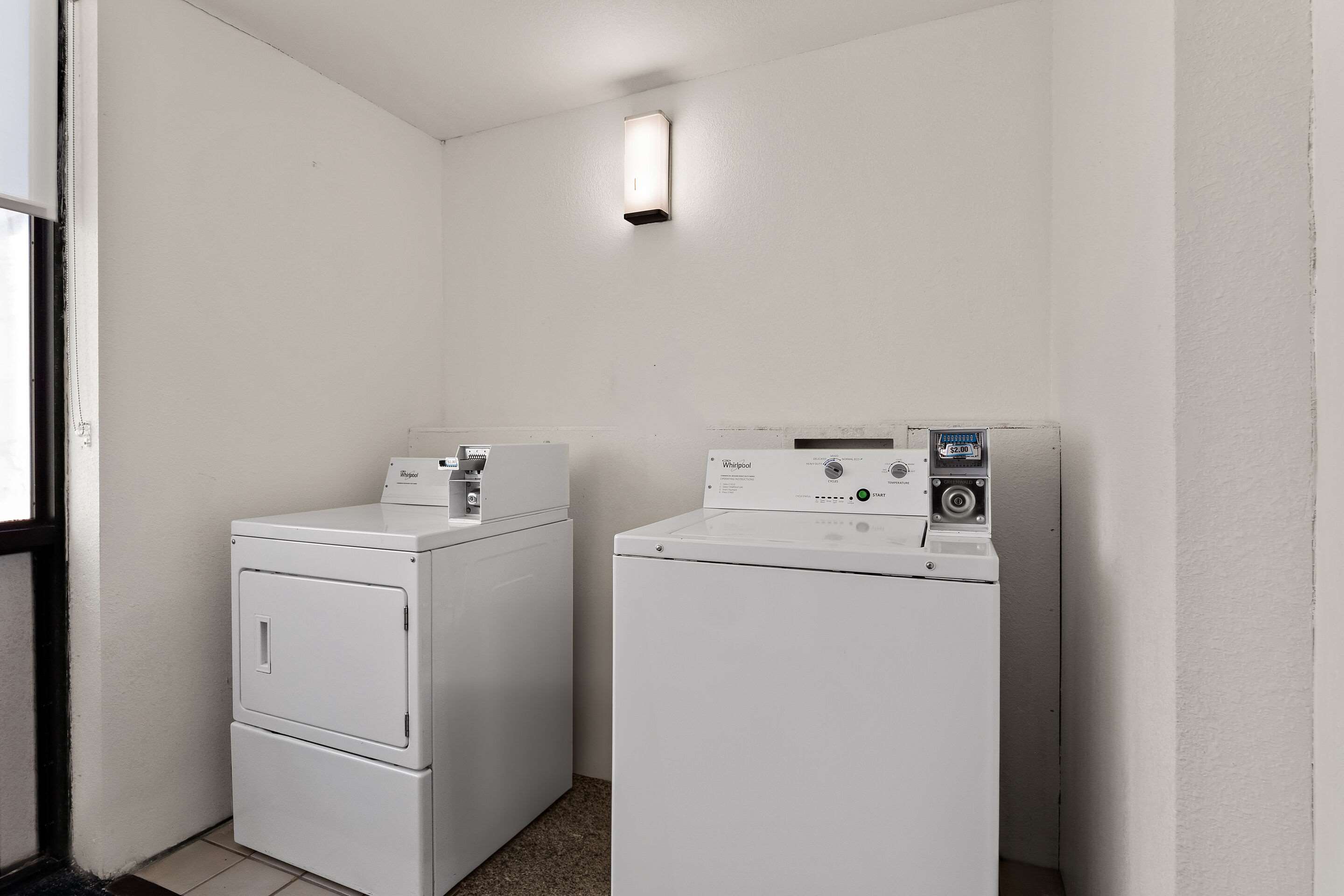 Guest laundry facilities | Quality Inn & Suites