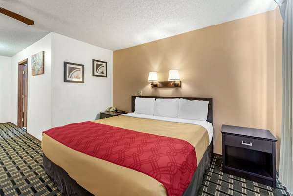  - Econo Lodge La Junta