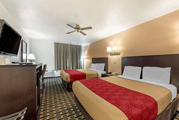  - Econo Lodge La Junta