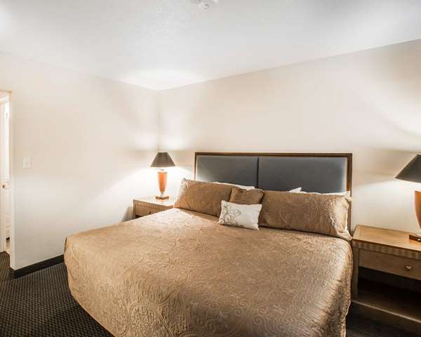 Suite - Rodeway Inn Evans