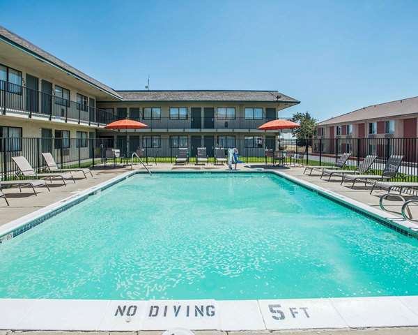 Pool - Rodeway Inn Evans