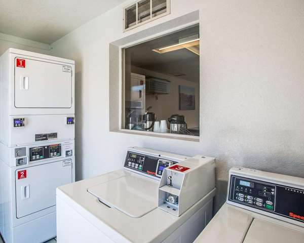 Amenities - Rodeway Inn Evans