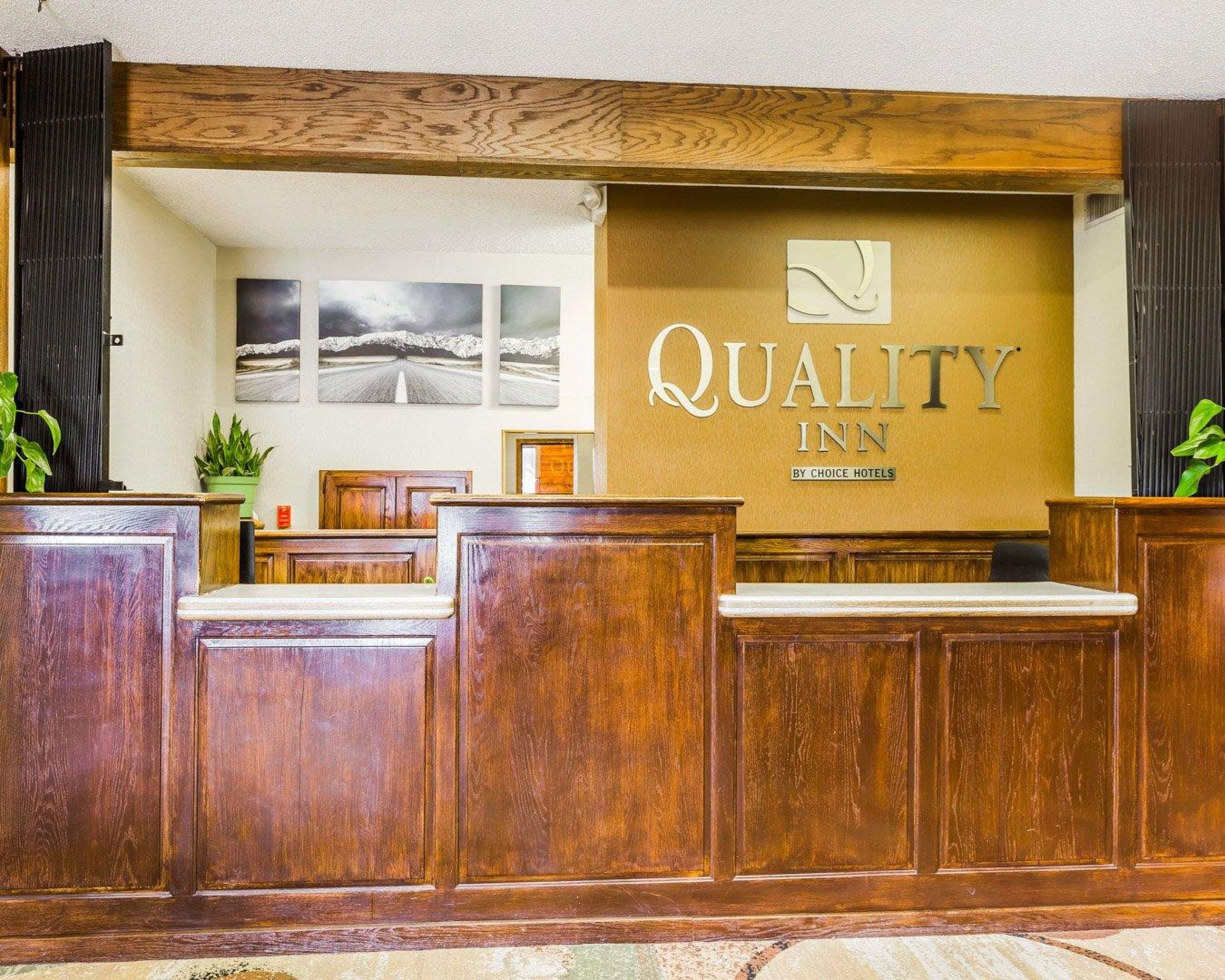 Front desk | Quality Inn Pagosa Springs