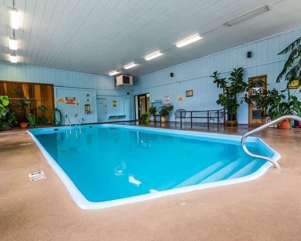 Pool - Quality Inn Pagosa Springs