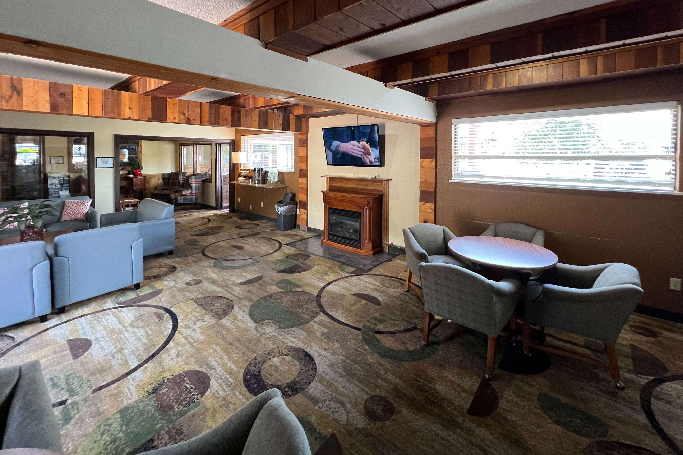 Hotel lobby | Quality Inn Pagosa Springs