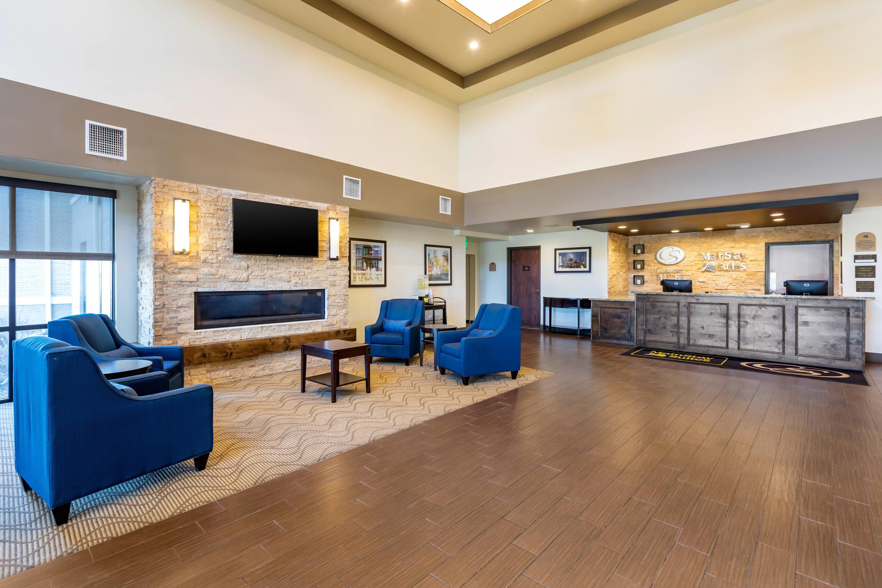 Hotel lobby | MainStay Suites Near Denver Downtown
