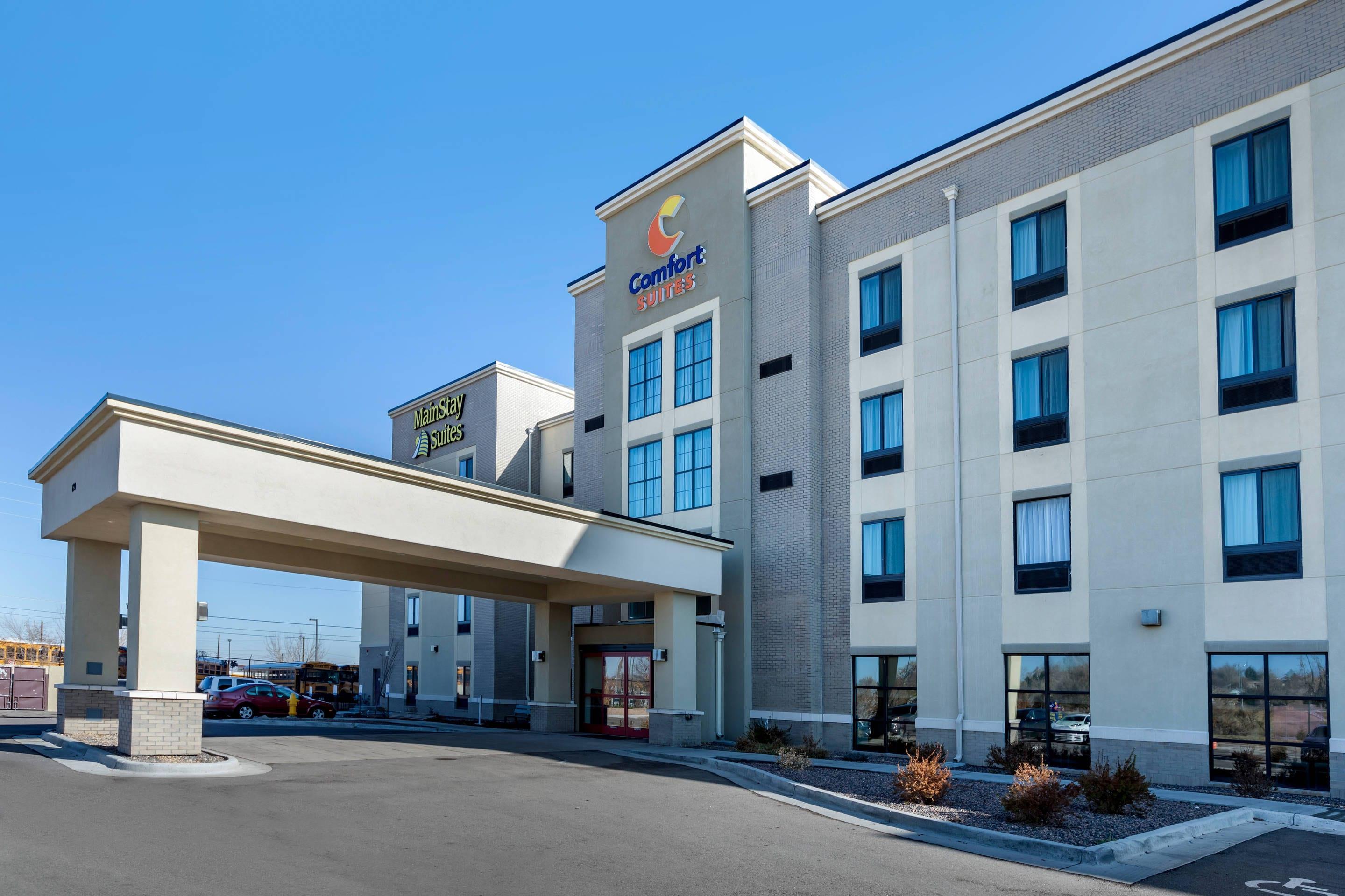 Hotel exterior | MainStay Suites Near Denver Downtown