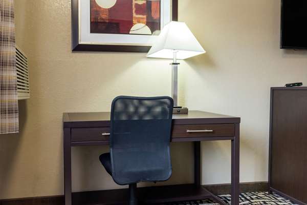  - Quality Inn Lamar