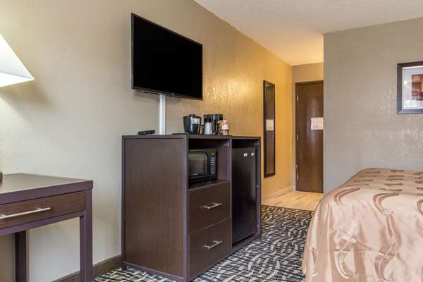  - Quality Inn Lamar