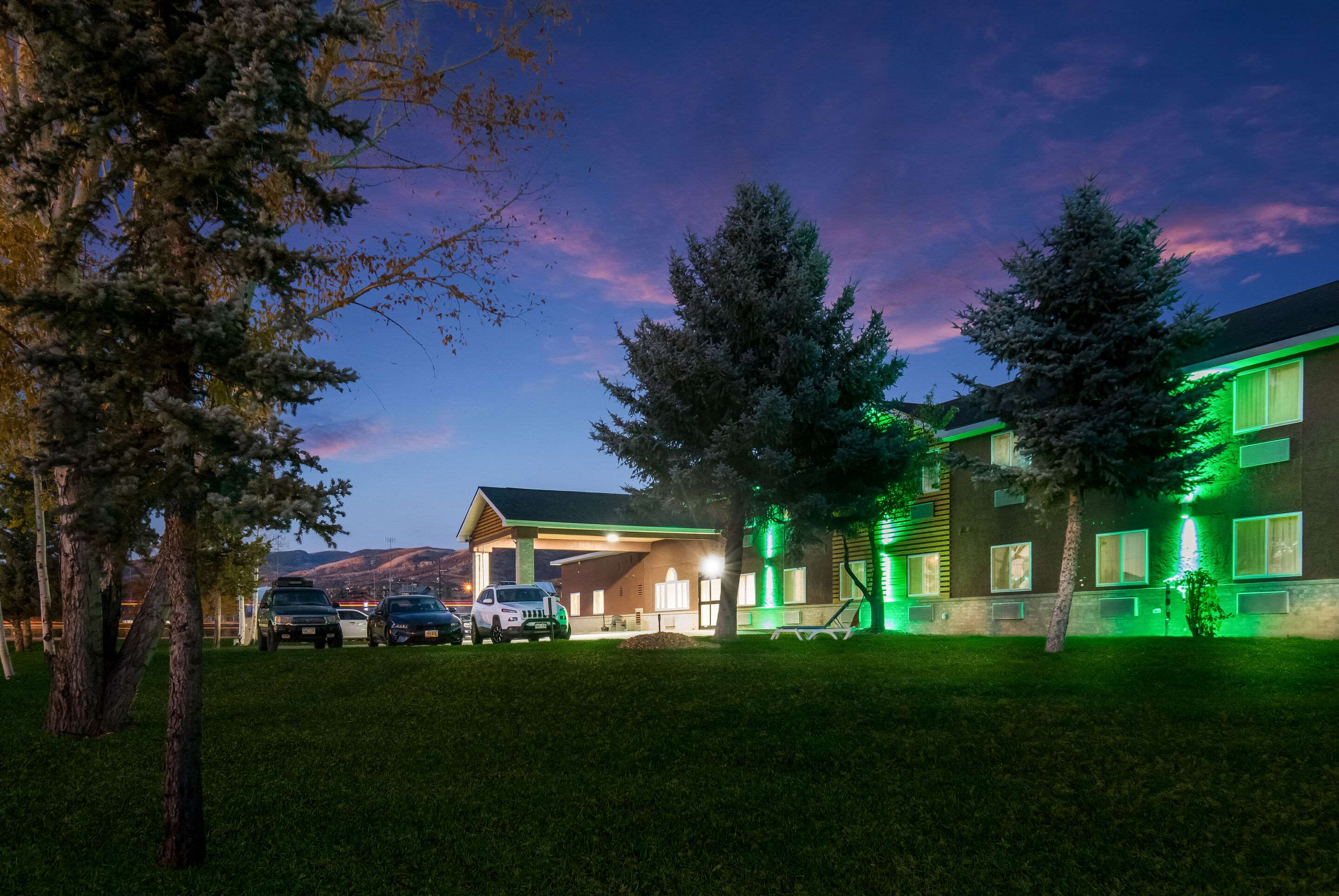 Hotel exterior | Quality Inn & Suites