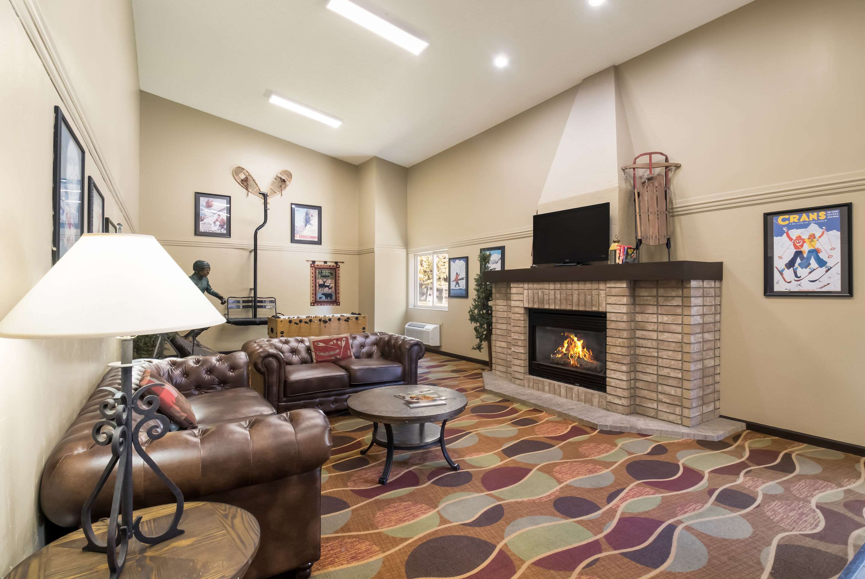 Spacious lobby with sitting area | Quality Inn & Suites