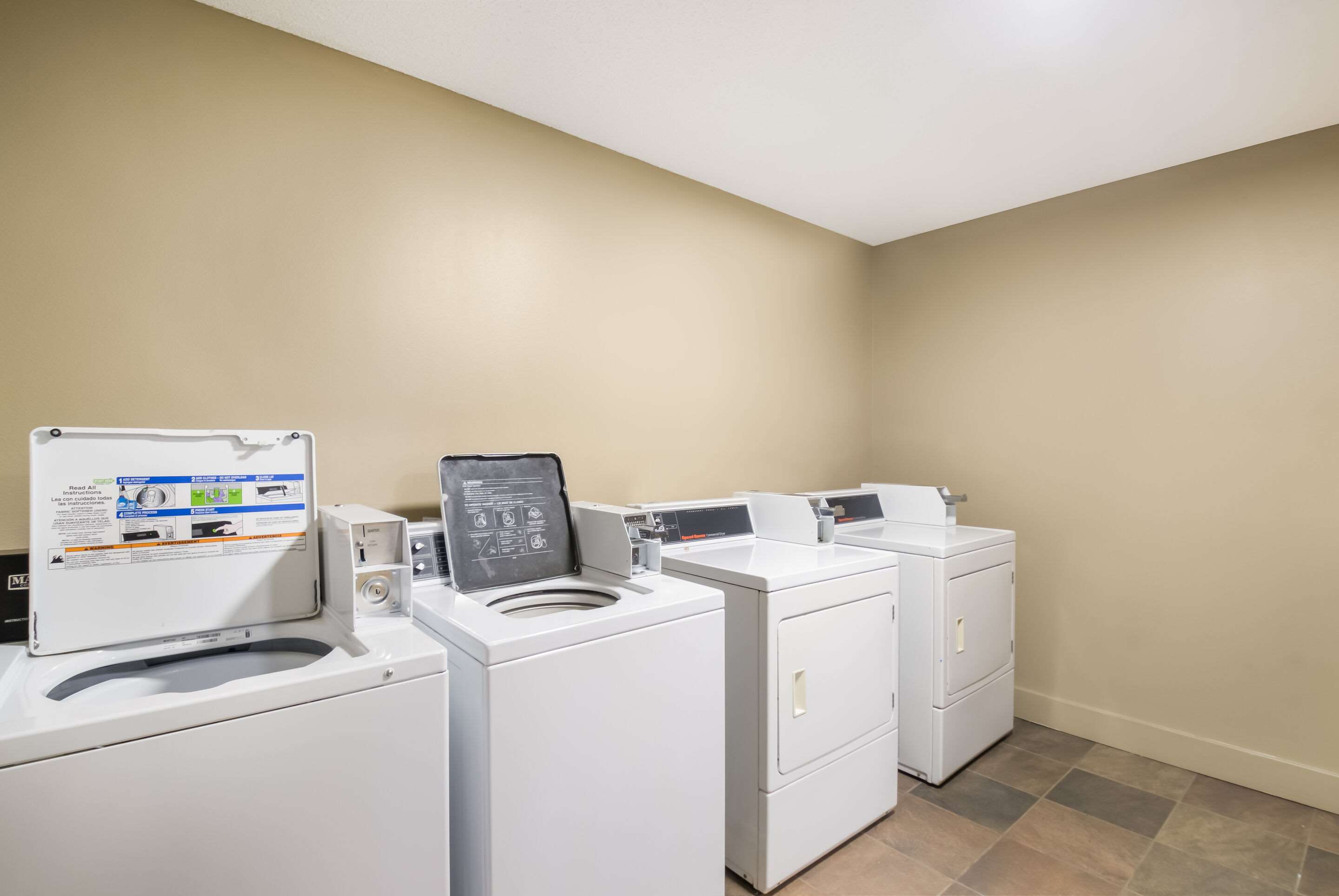 Guest laundry facilities | Quality Inn & Suites