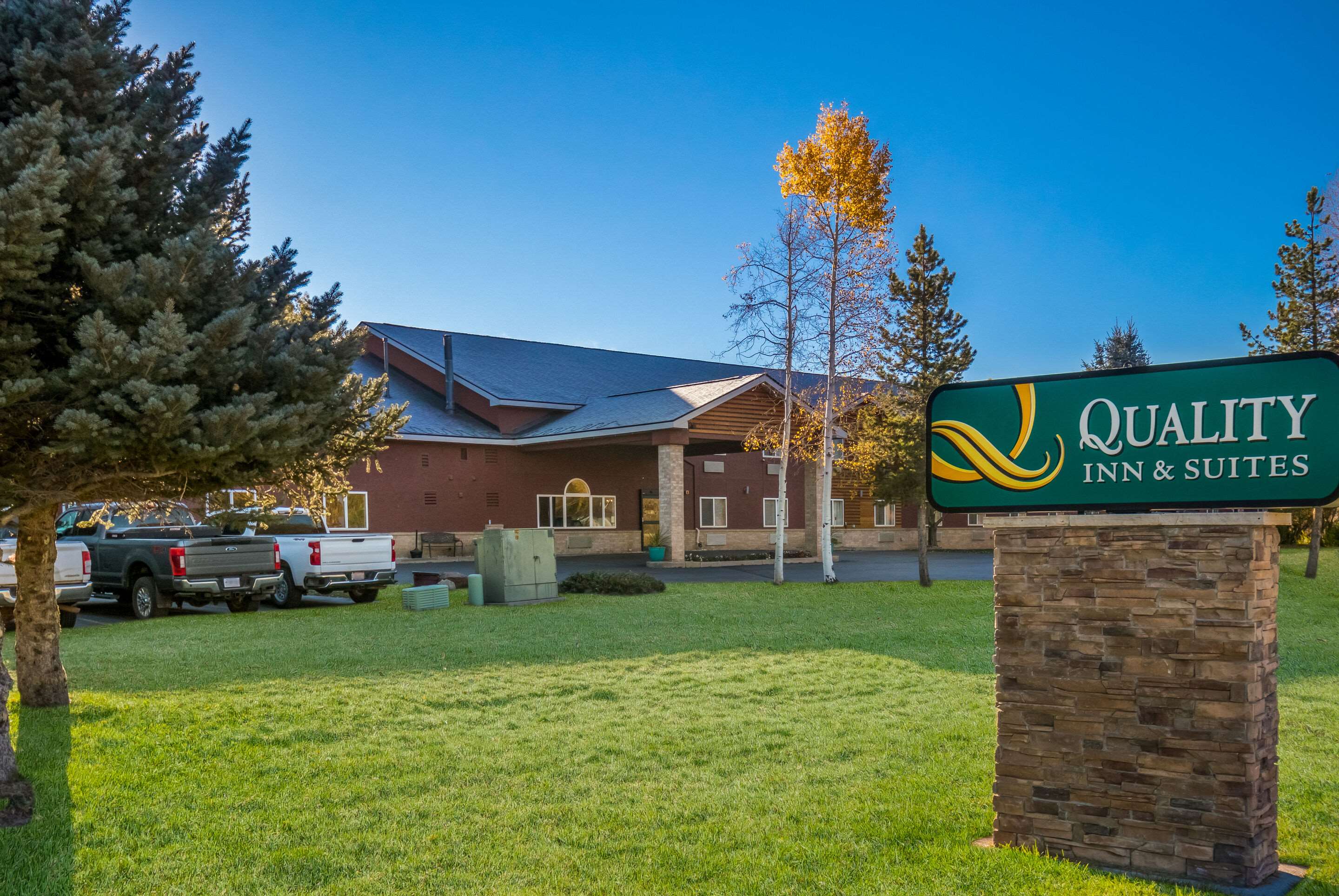 Hotel exterior | Quality Inn & Suites