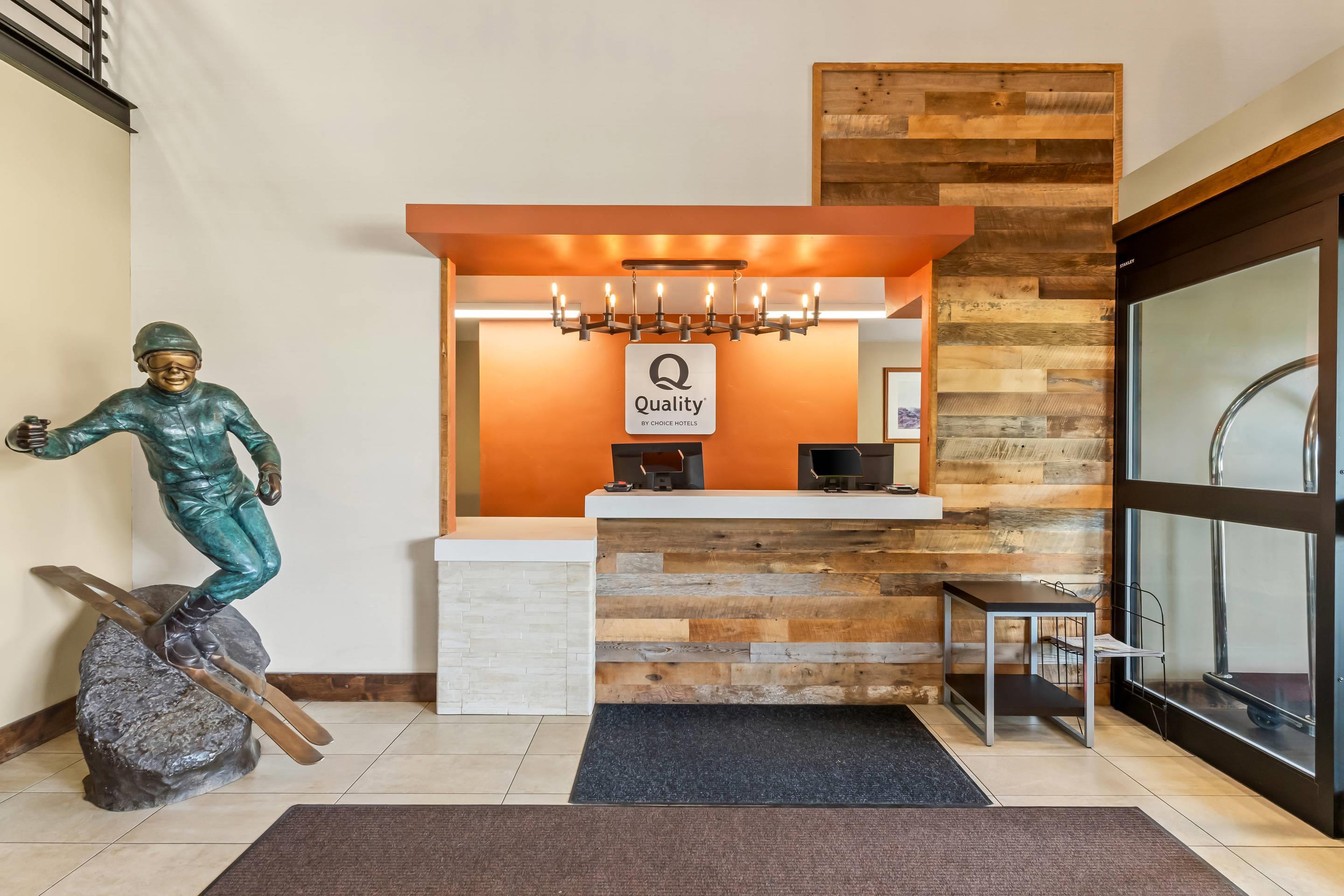 Hotel lobby | Quality Inn & Suites Steamboat Springs