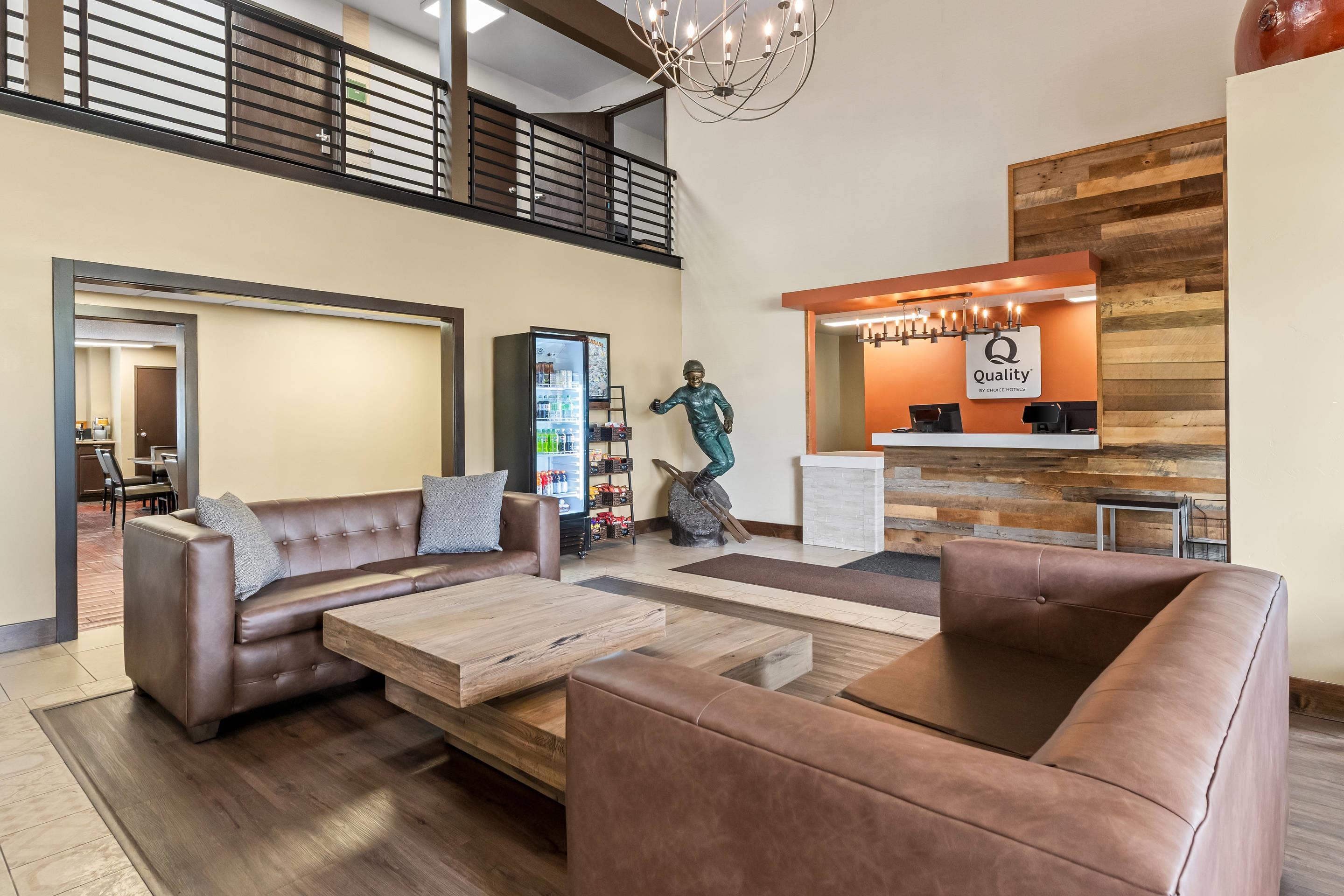 Hotel lobby | Quality Inn & Suites Steamboat Springs