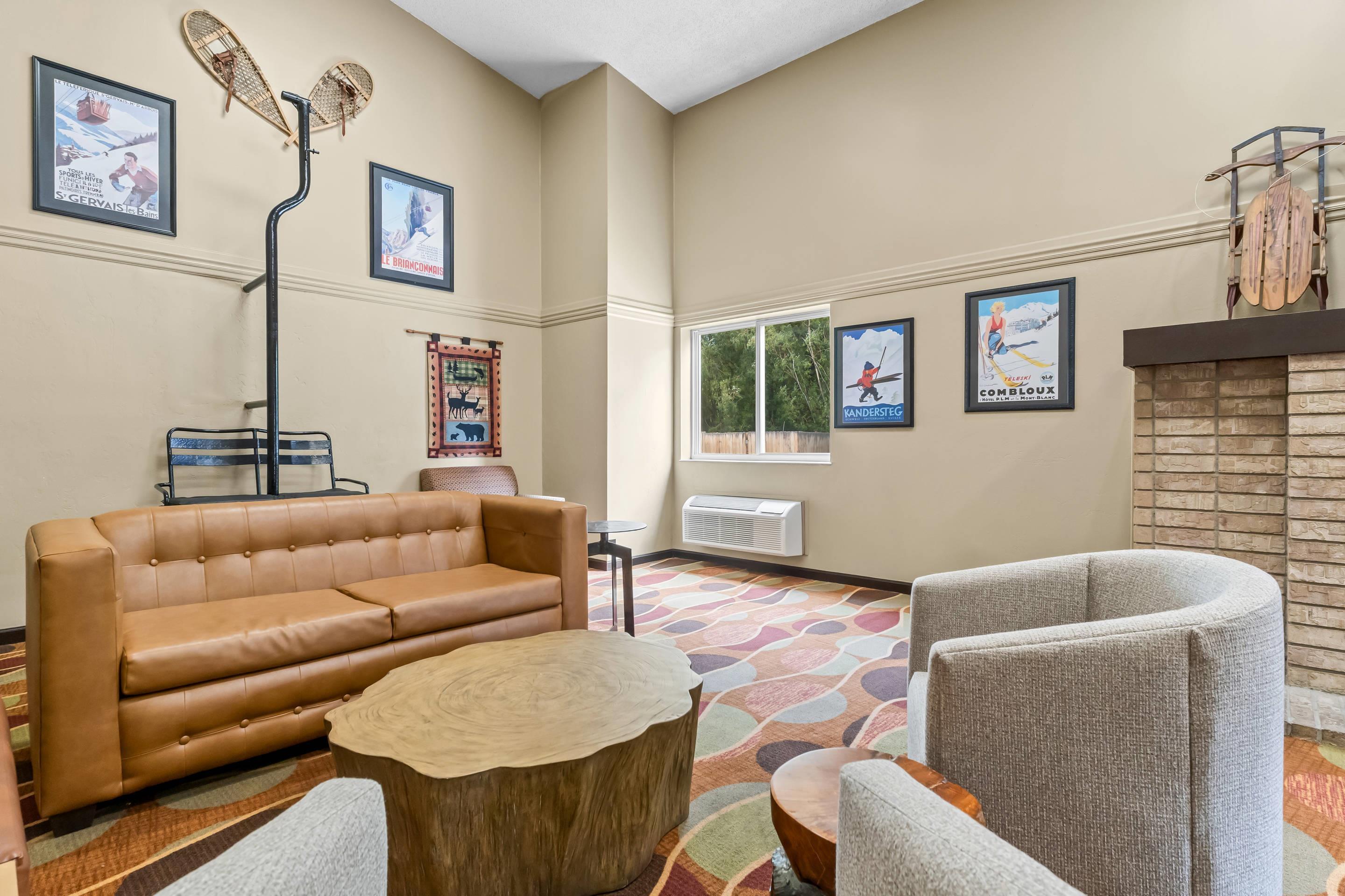 Hotel lobby | Quality Inn & Suites Steamboat Springs