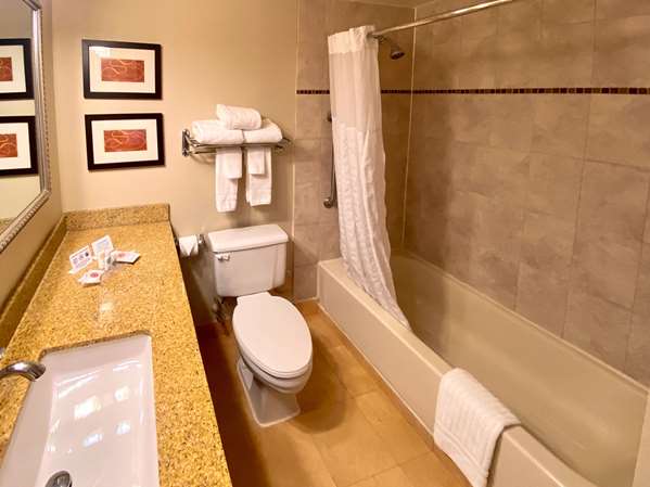 Suite - Comfort Suites Norwich