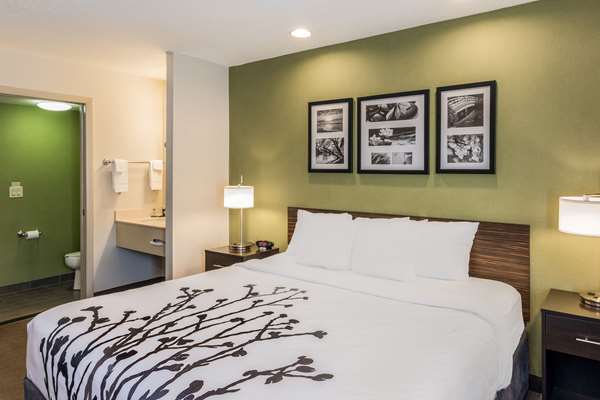  - Sleep Inn & Suites Niantic - I-95, Exit 74