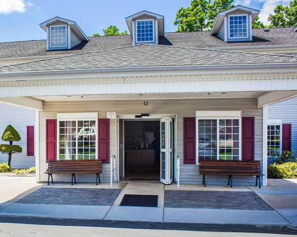 Exterior view - Comfort Inn Guilford - I-95, Exit 59