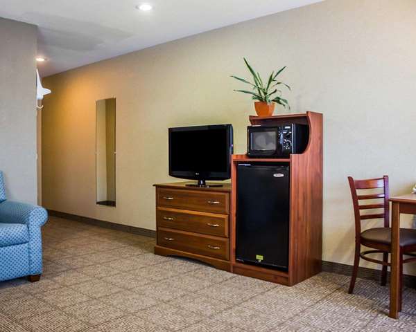  - Comfort Inn Guilford - I-95, Exit 59