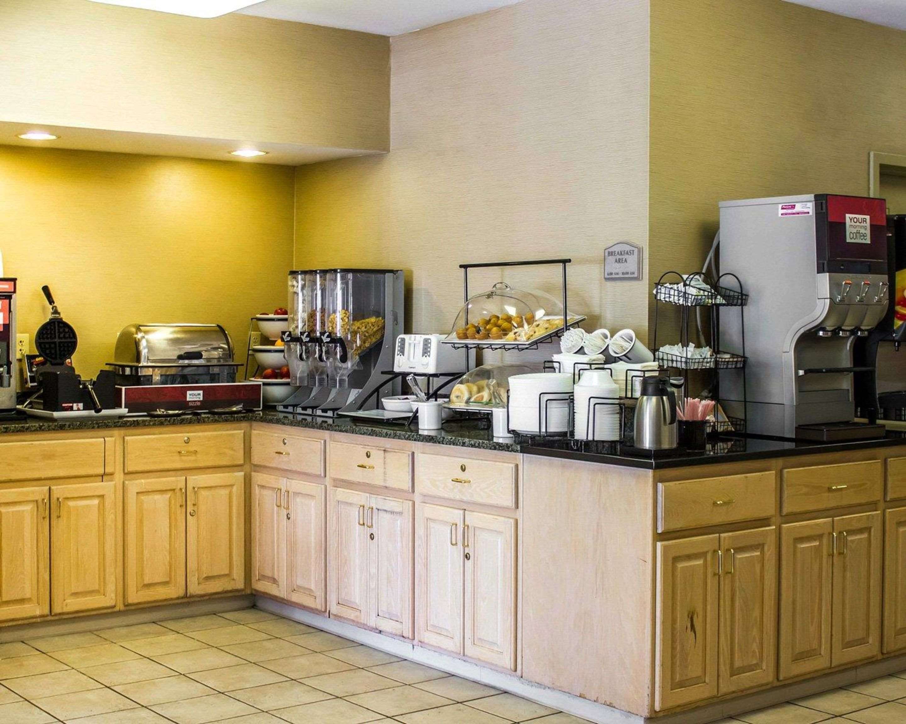 Breakfast counter
