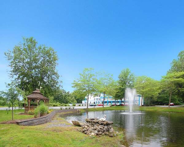 Exterior view - Econo Lodge Inn & Suites Old Saybrook - I-95, Exit 66