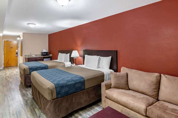 Suite - Econo Lodge Inn & Suites Old Saybrook - I-95, Exit 66