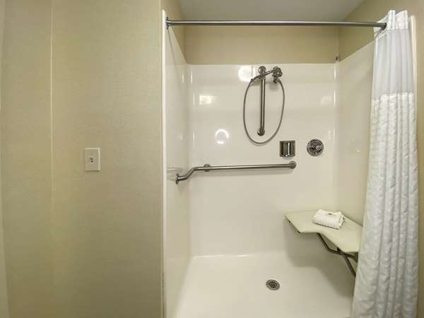 Suite - Comfort Inn East Windsor - I-91, Exit 45