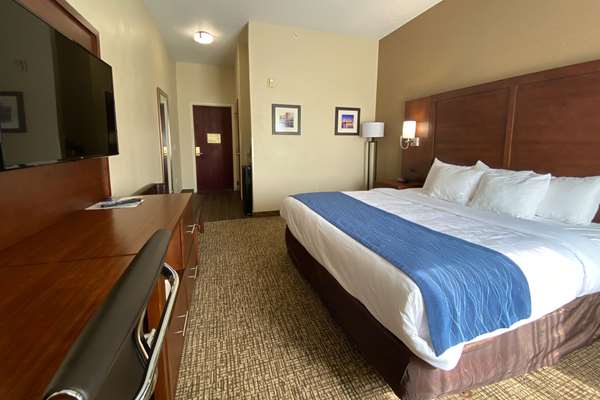  - Comfort Inn East Windsor - I-91, Exit 45