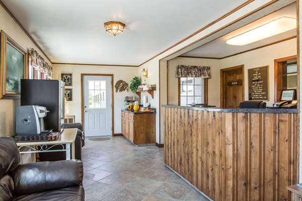  - Rodeway Inn Waterford - I-95, Exit 81