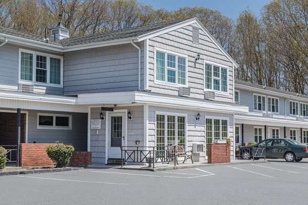 Exterior view - Rodeway Inn Waterford - I-95, Exit 81