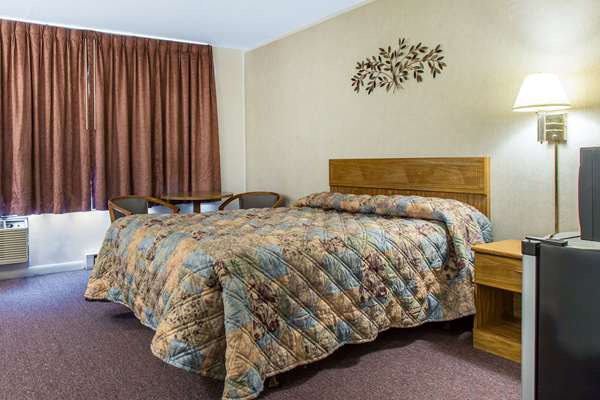  - Rodeway Inn Waterford - I-95, Exit 81