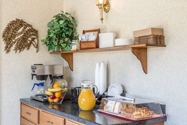 Amenities - Rodeway Inn Waterford - I-95, Exit 81