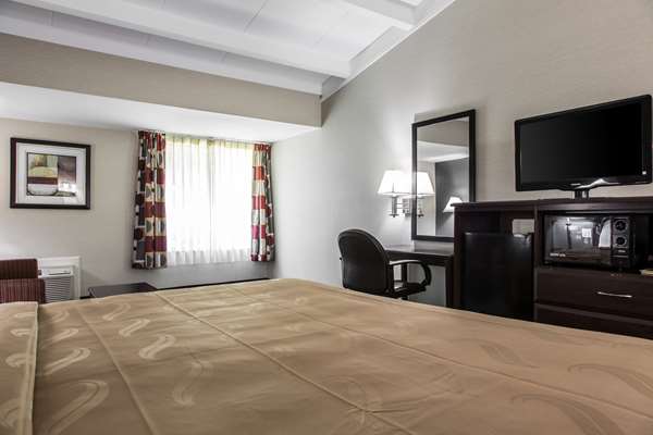 Suite - Quality Inn & Suites Danbury