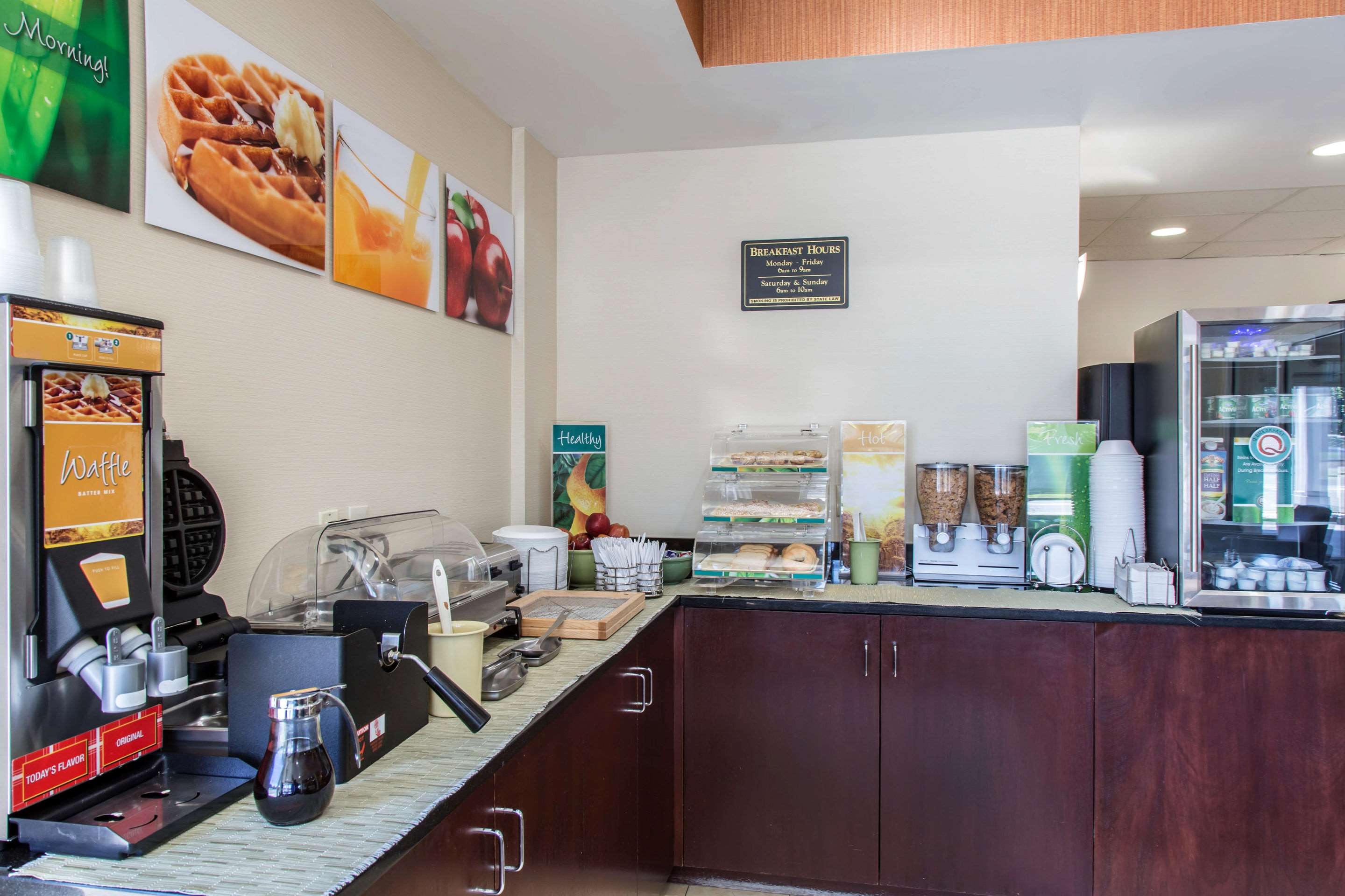 Breakfast counter