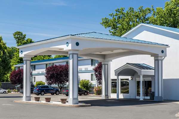 Exterior view - Quality Inn & Suites Danbury