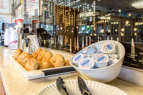 Amenities - Rodeway Inn Branford - I-95, Exit 56