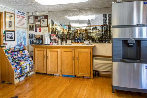 Amenities - Rodeway Inn Branford - I-95, Exit 56