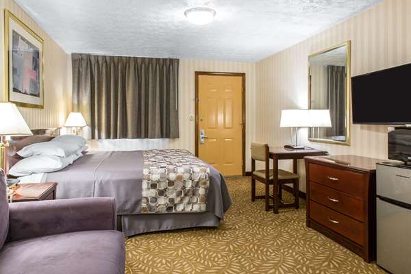  - Rodeway Inn Branford - I-95, Exit 56