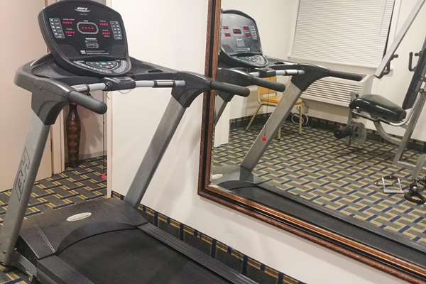 Fitness/ Exercise Room - Econo Lodge Milldale - I-84, Exit 28