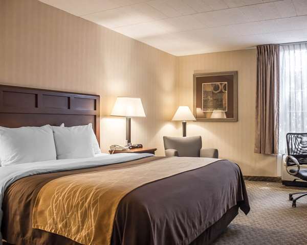  - Comfort Inn Wethersfield - I-91, Exit 24