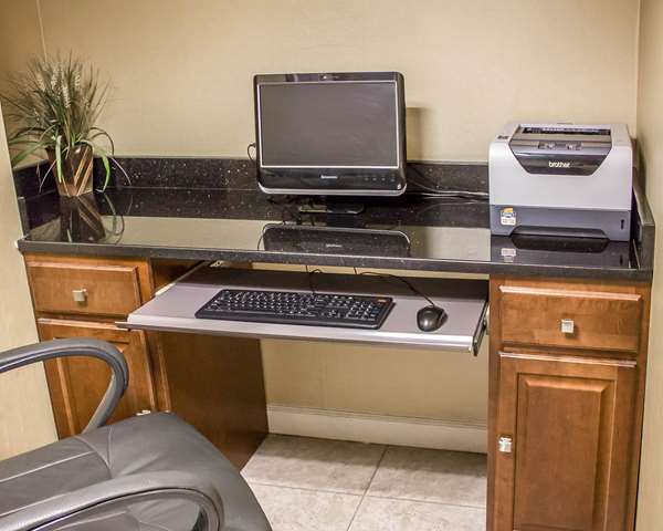 Conference Area - Comfort Inn Wethersfield - I-91, Exit 24