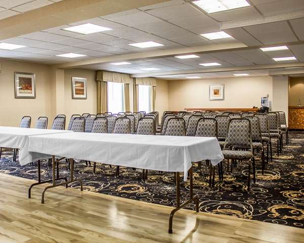  - Comfort Inn Wethersfield - I-91, Exit 24