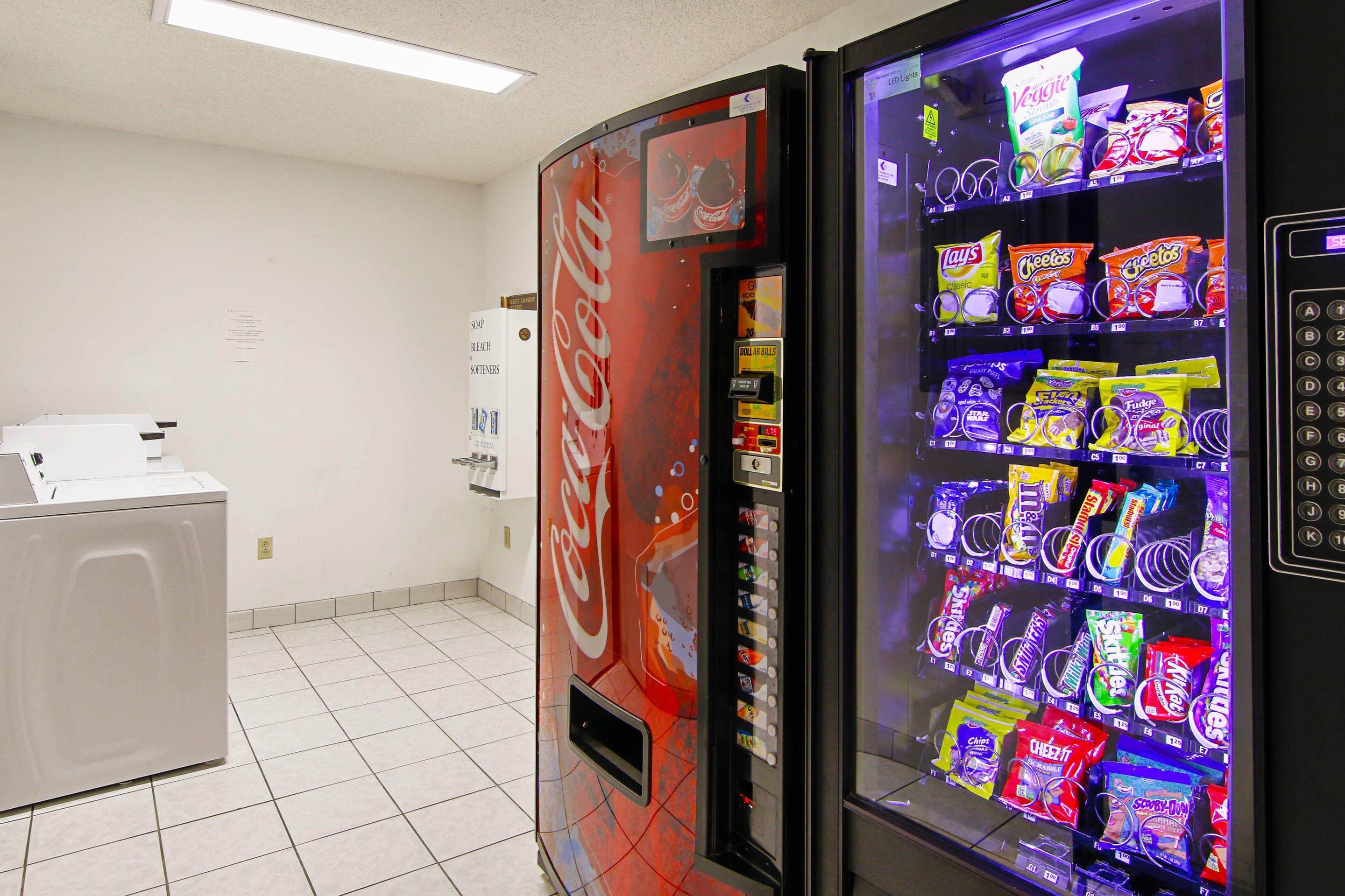Hotel vending area | Quality Inn Plainfield I-395