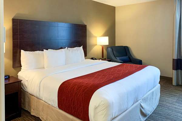  - Comfort Inn & Suites East Hartford - I-84, Exit 58
