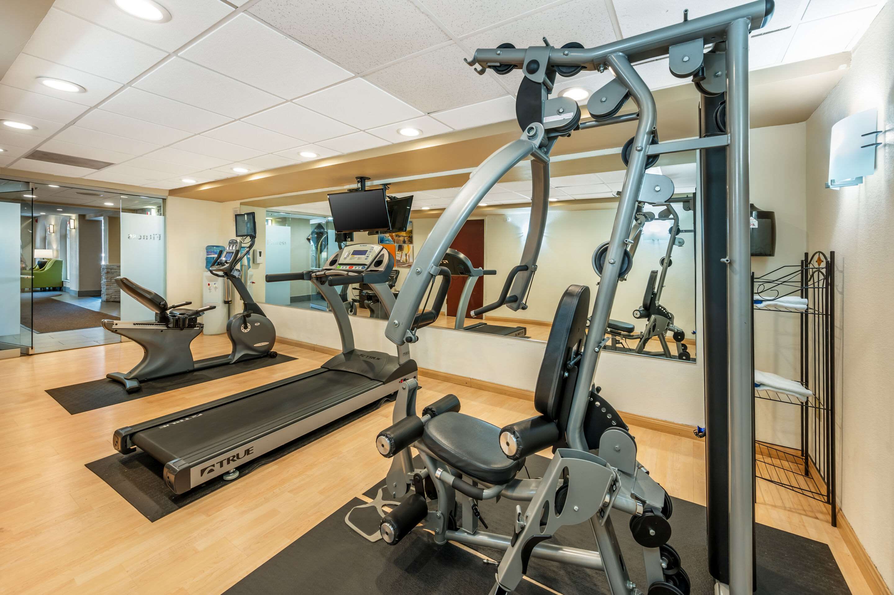Fitness center | Comfort Inn & Suites East Hartford - Hartford