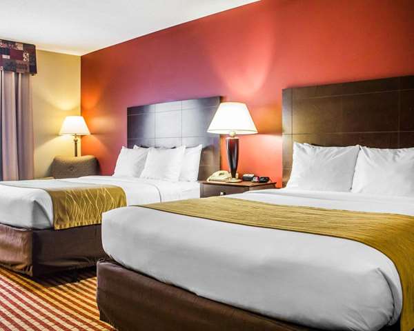  - Comfort Inn & Suites Dayville - I-395, Exit 43