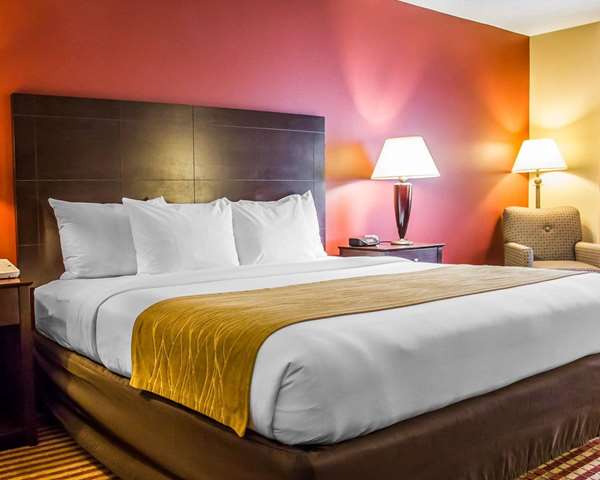  - Comfort Inn & Suites Dayville - I-395, Exit 43